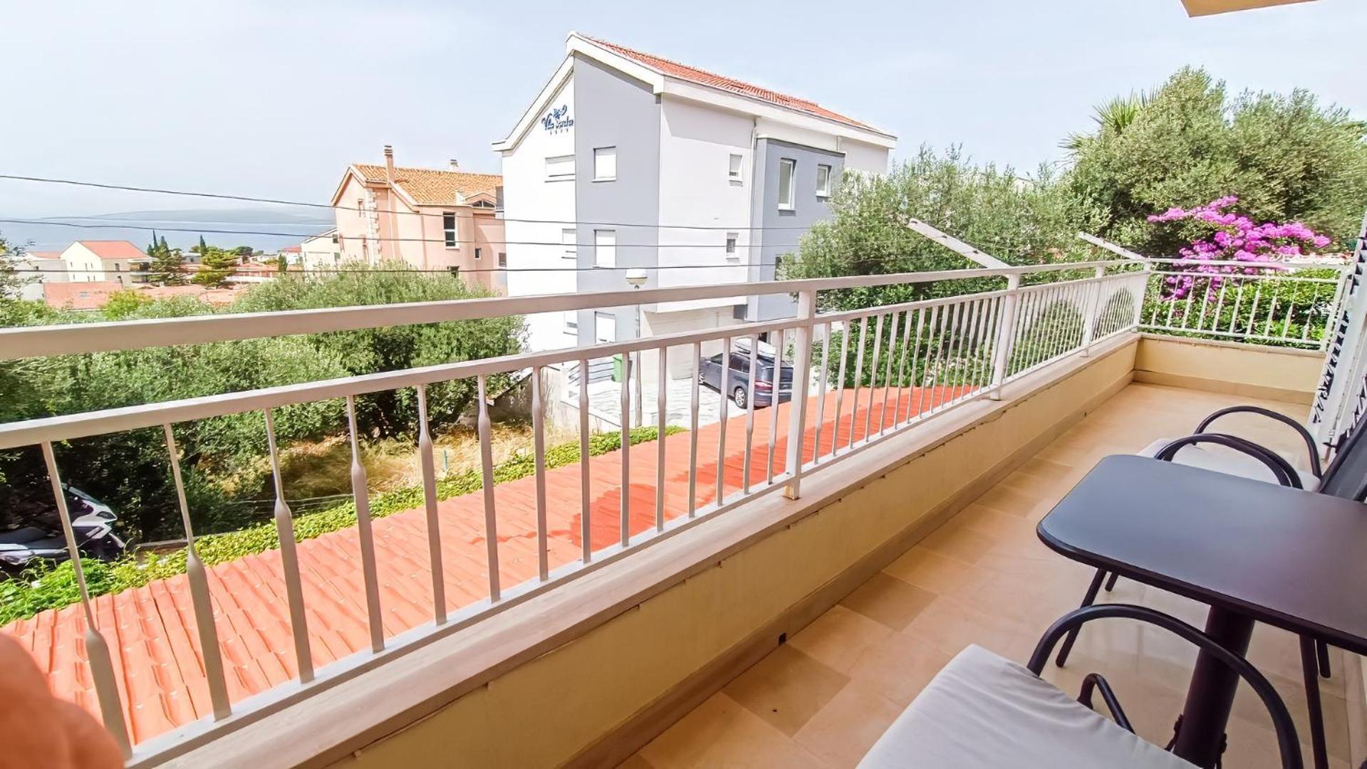 Apartment Huanita Promajna Exterior photo